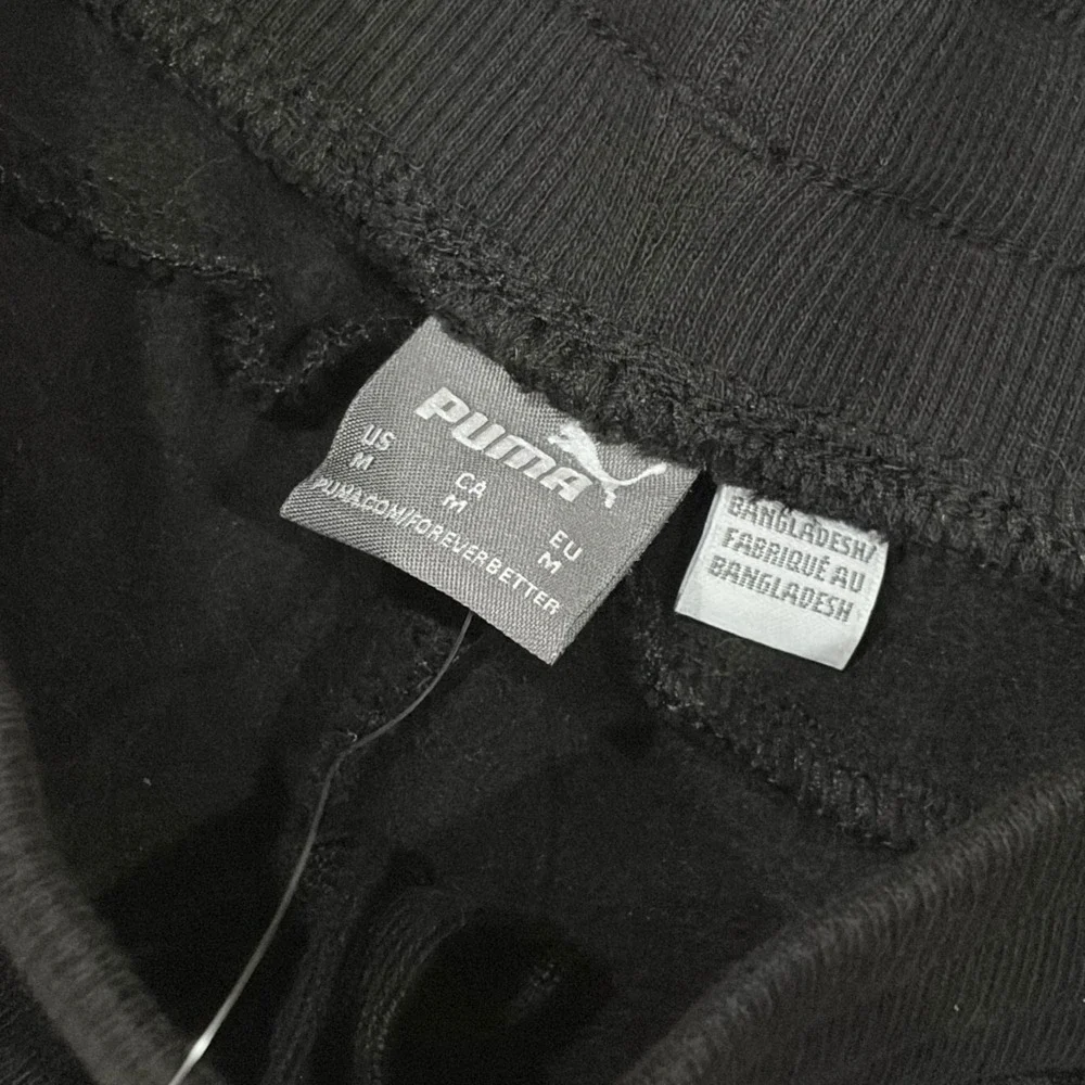 Puma ESS Sweatpants FL Mens Medium Black Fleece Joggers 846864 01 NWT